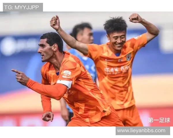 中超联赛新赛季展望：竞争激烈球队变动频繁球迷热情高涨